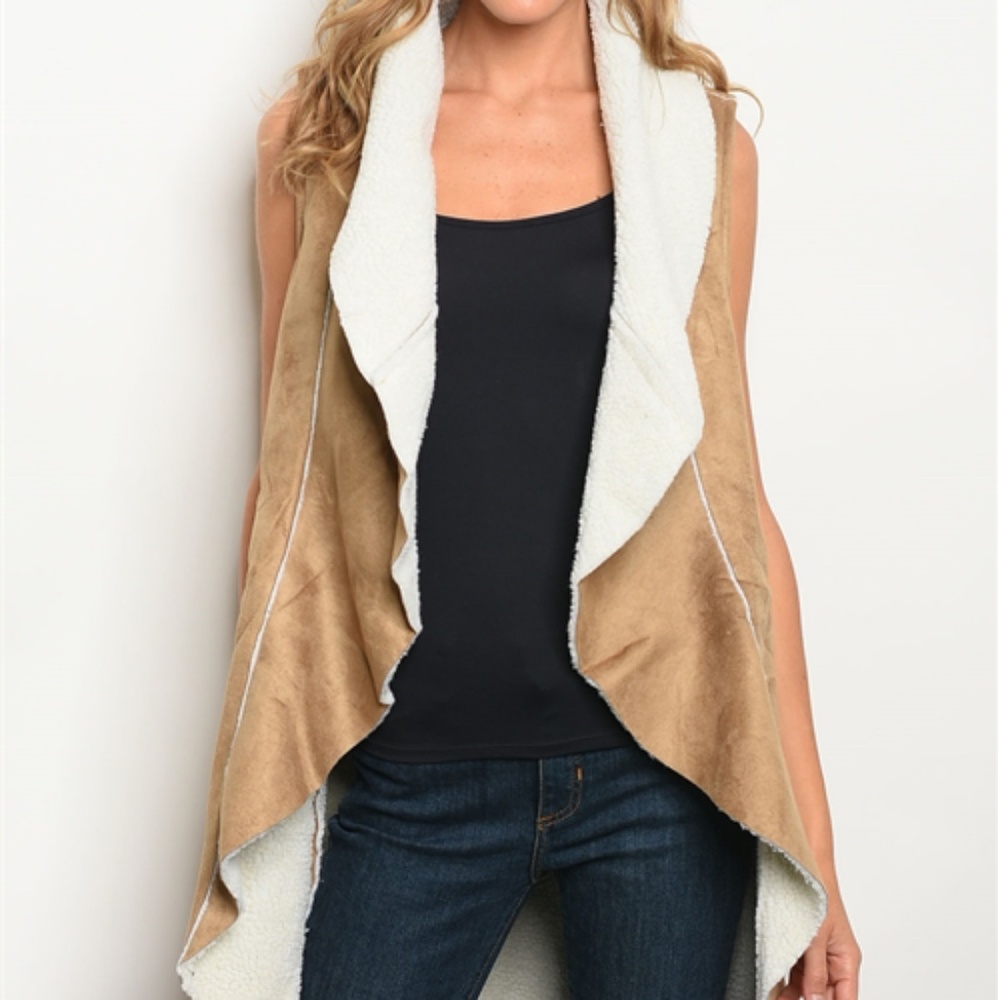 Camel suede sherpa vest - Picture 2 of 5